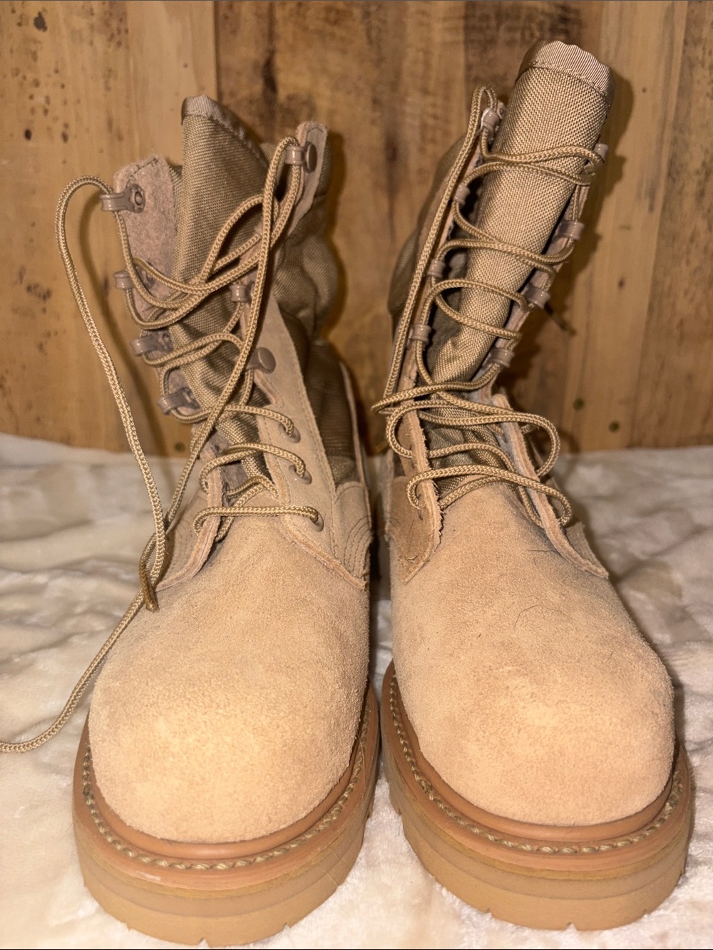 #143 Vibram Desert Tan Suede Lace-Up Tactical Boots
